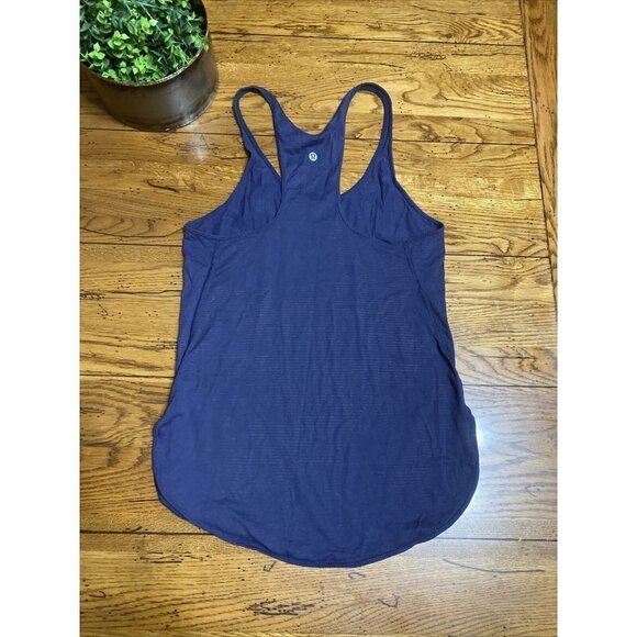 Lululemon Blue Stripped Singlet Tank Slit Sides Size 4? EUC - Picture 1 of 7